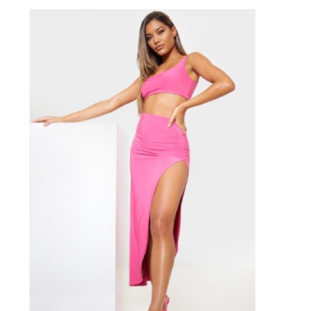 Pink Ruched side split midaxi skirt